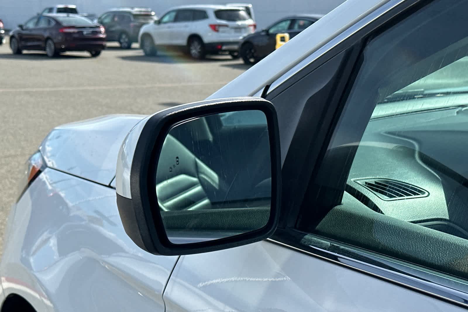 Thumbnail: 2021 Ford Edge - 20