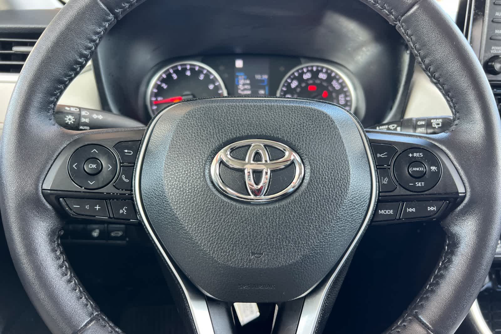 Thumbnail: 2022 Toyota RAV4 - 25