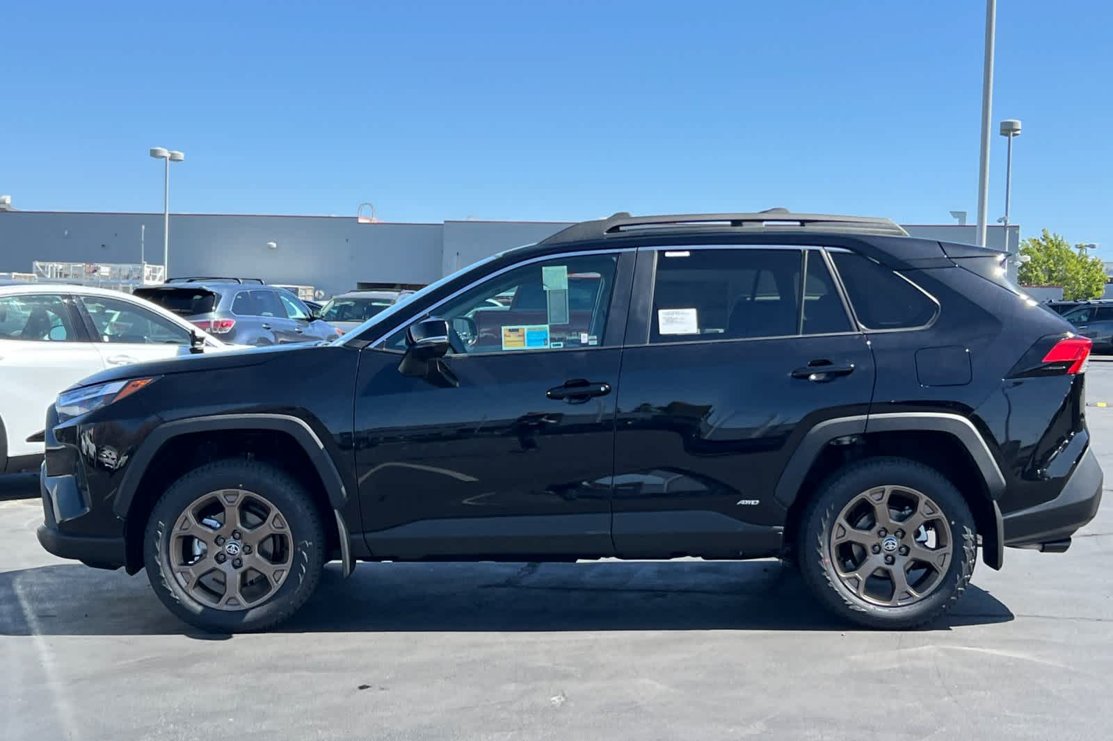2025 Toyota RAV4 Woodland Edition 5