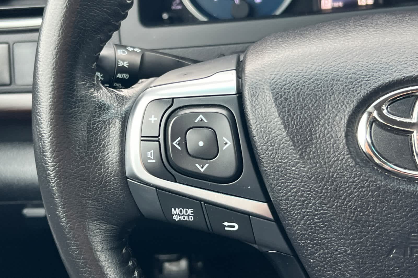 Thumbnail: 2016 Toyota Camry - 26