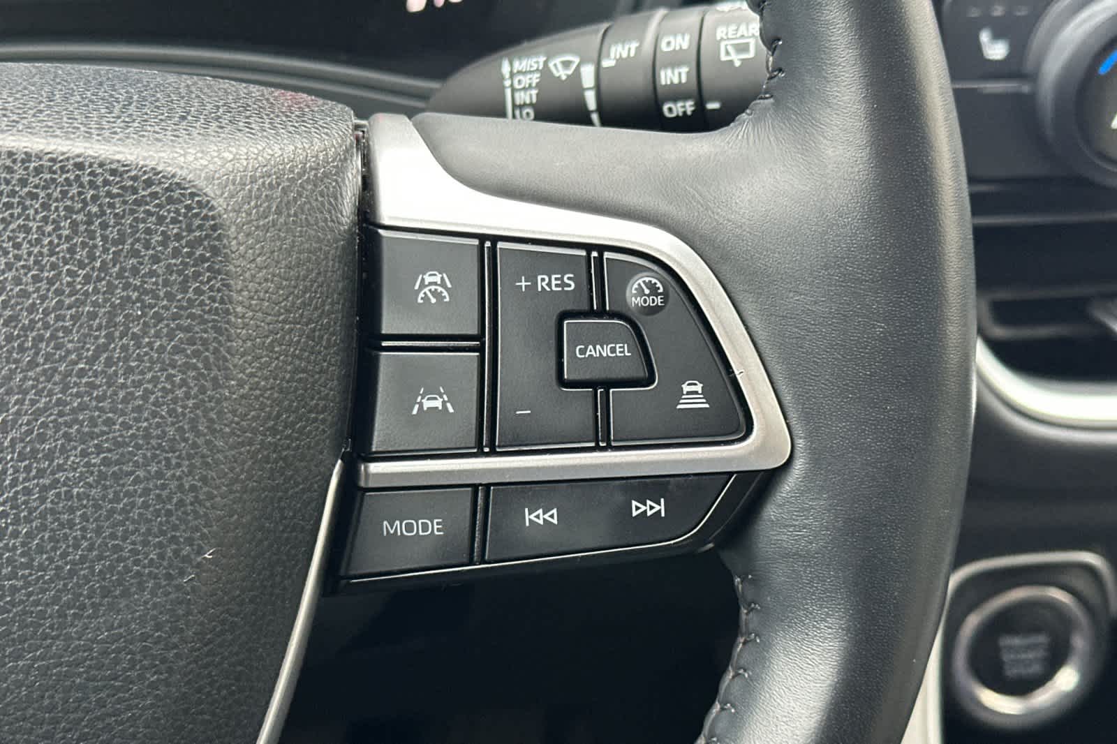 Thumbnail: 2024 Toyota Grand Highlander - 28