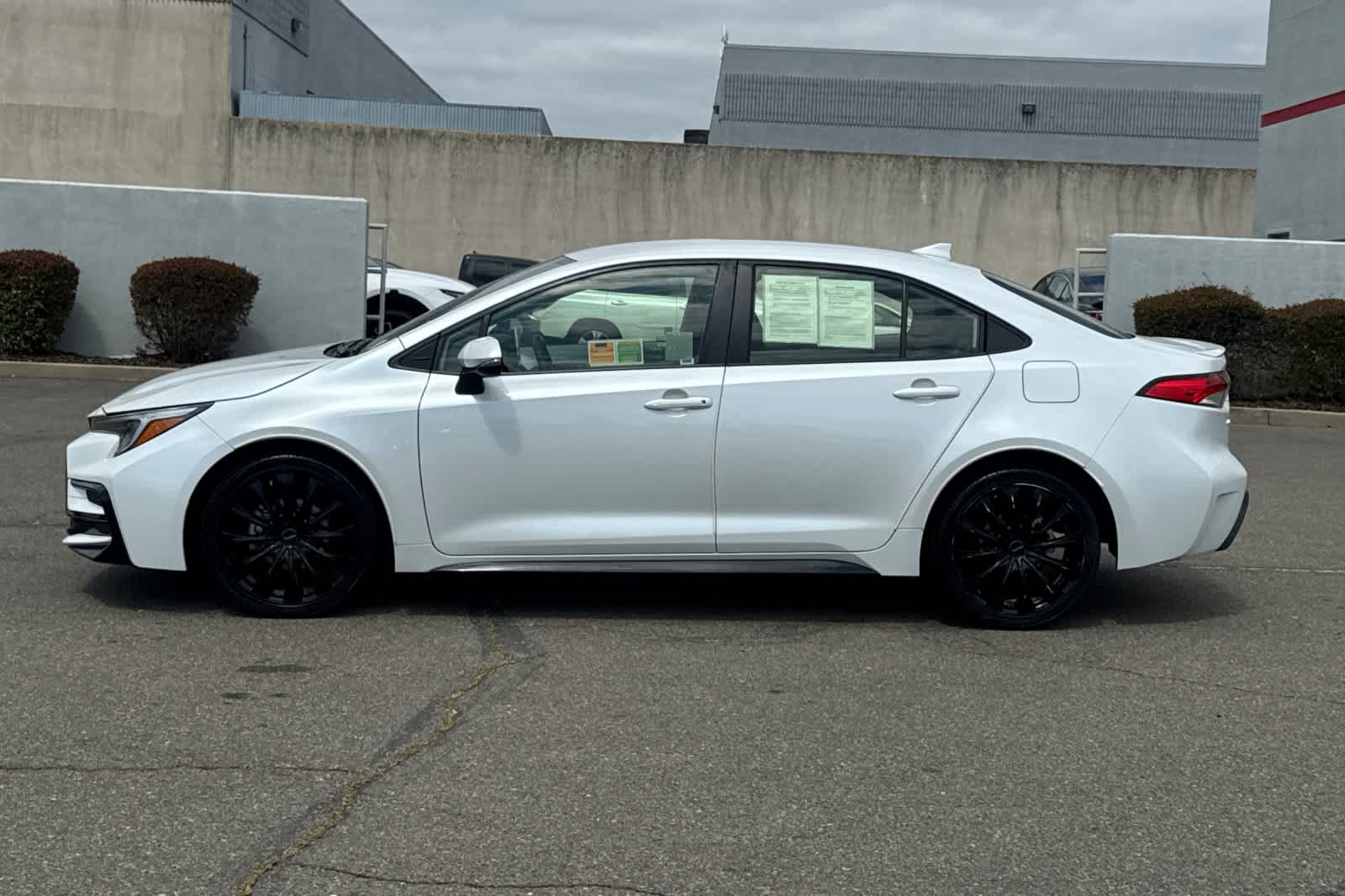 Thumbnail: 2023 Toyota Corolla - 9