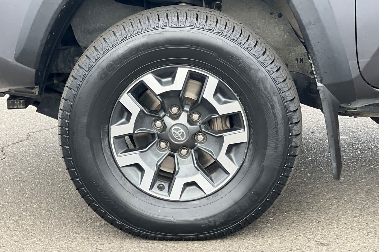 Thumbnail: 2022 Toyota Tacoma - 27