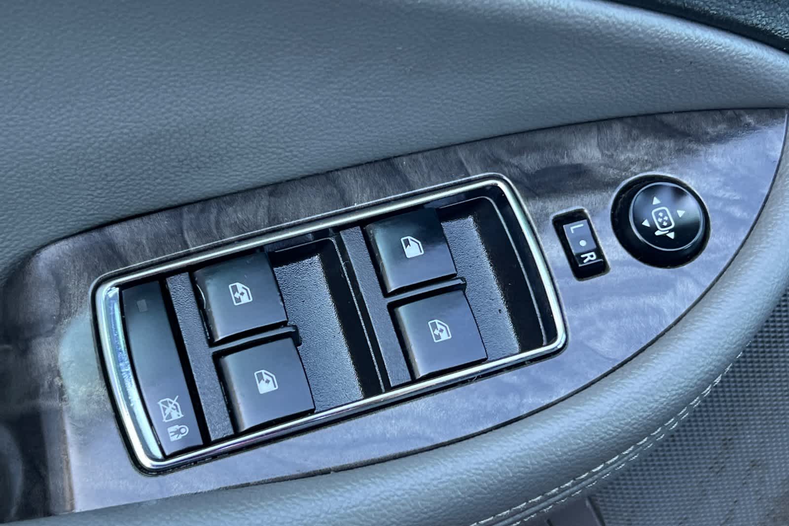 Thumbnail: 2014 Chevrolet Impala - 13