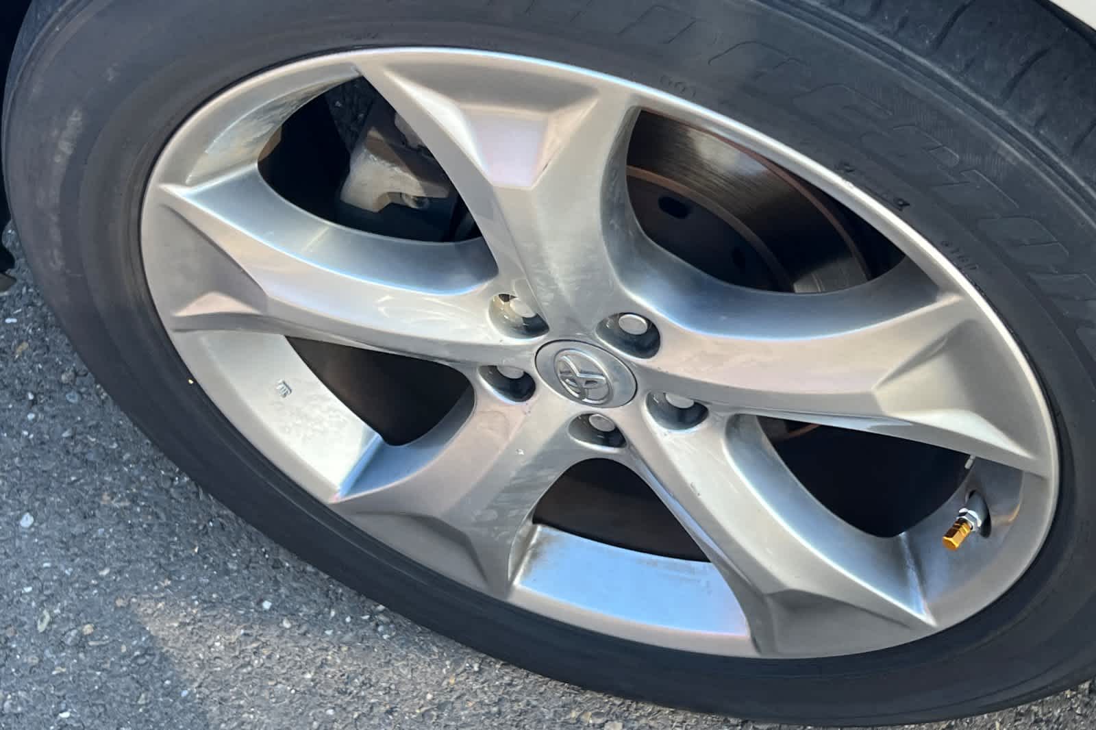 Thumbnail: 2013 Toyota Venza - 21
