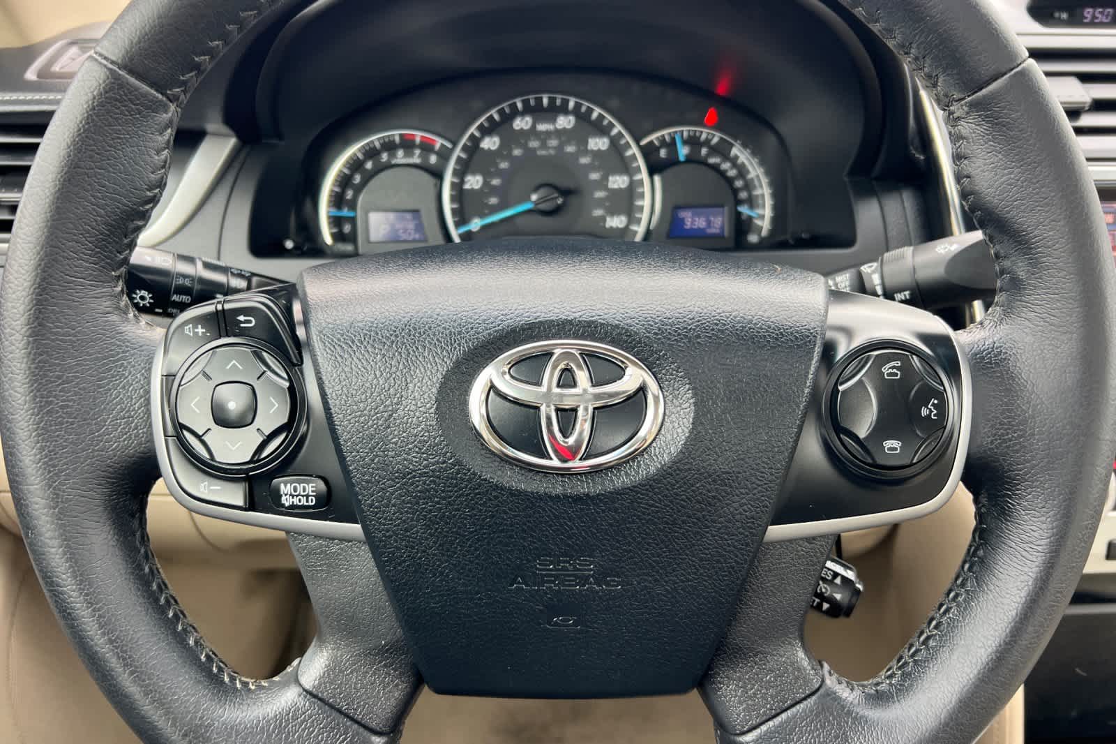 Thumbnail: 2013 Toyota Camry - 25