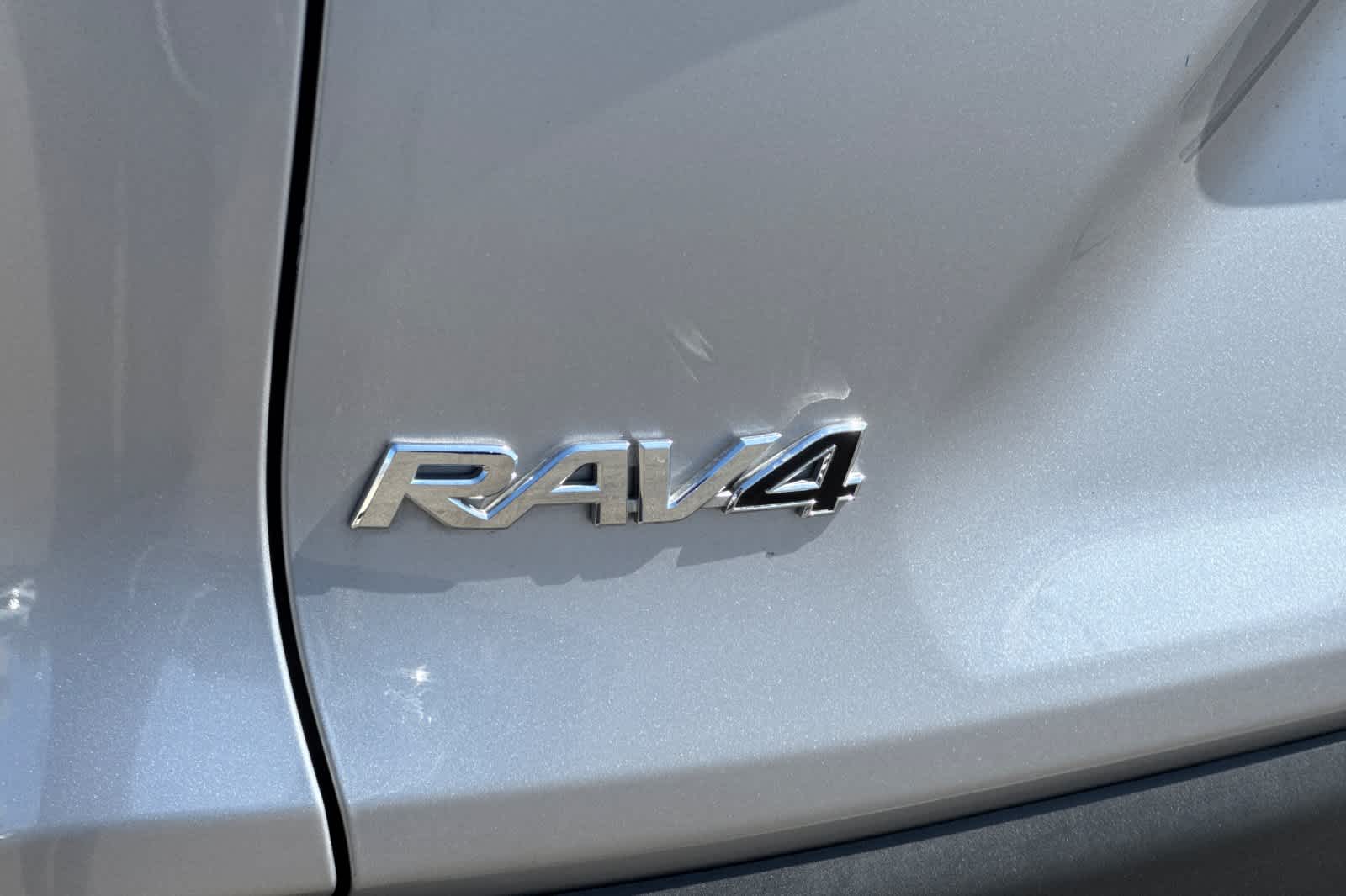 Thumbnail: 2023 Toyota RAV4 - 32