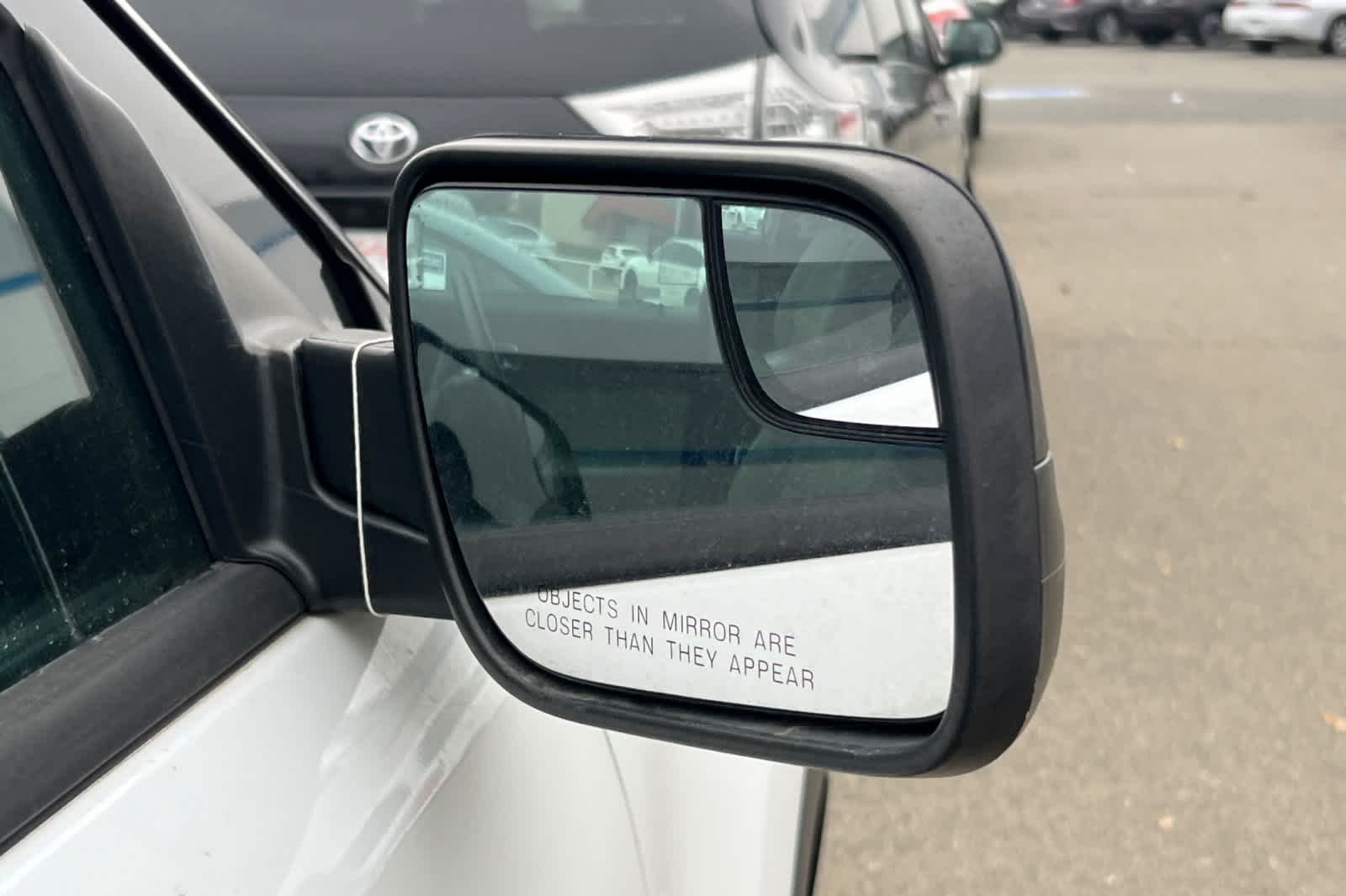 Thumbnail: 2015 Ford Explorer - 13