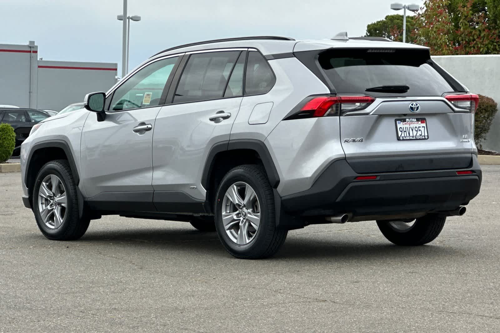 Thumbnail: 2022 Toyota RAV4 - 7