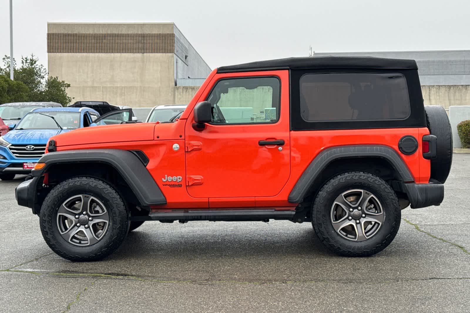 Thumbnail: 2019 Jeep Wrangler - 9