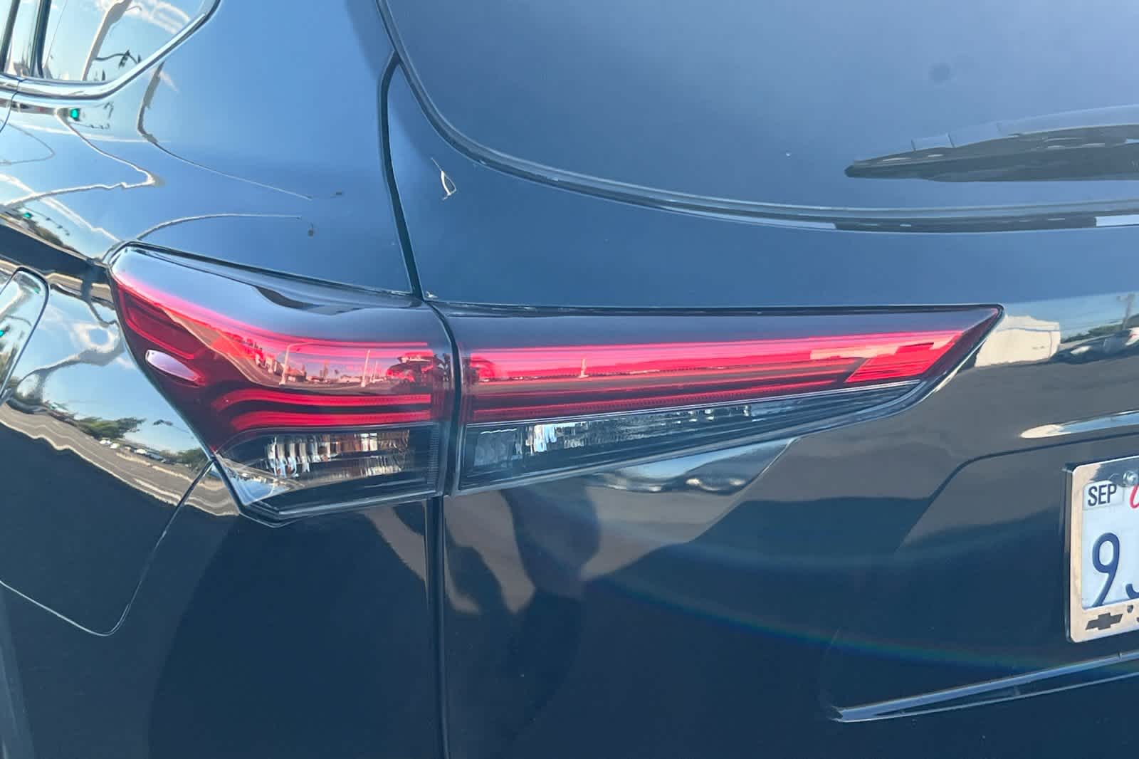 Thumbnail: 2023 Toyota Highlander - 19