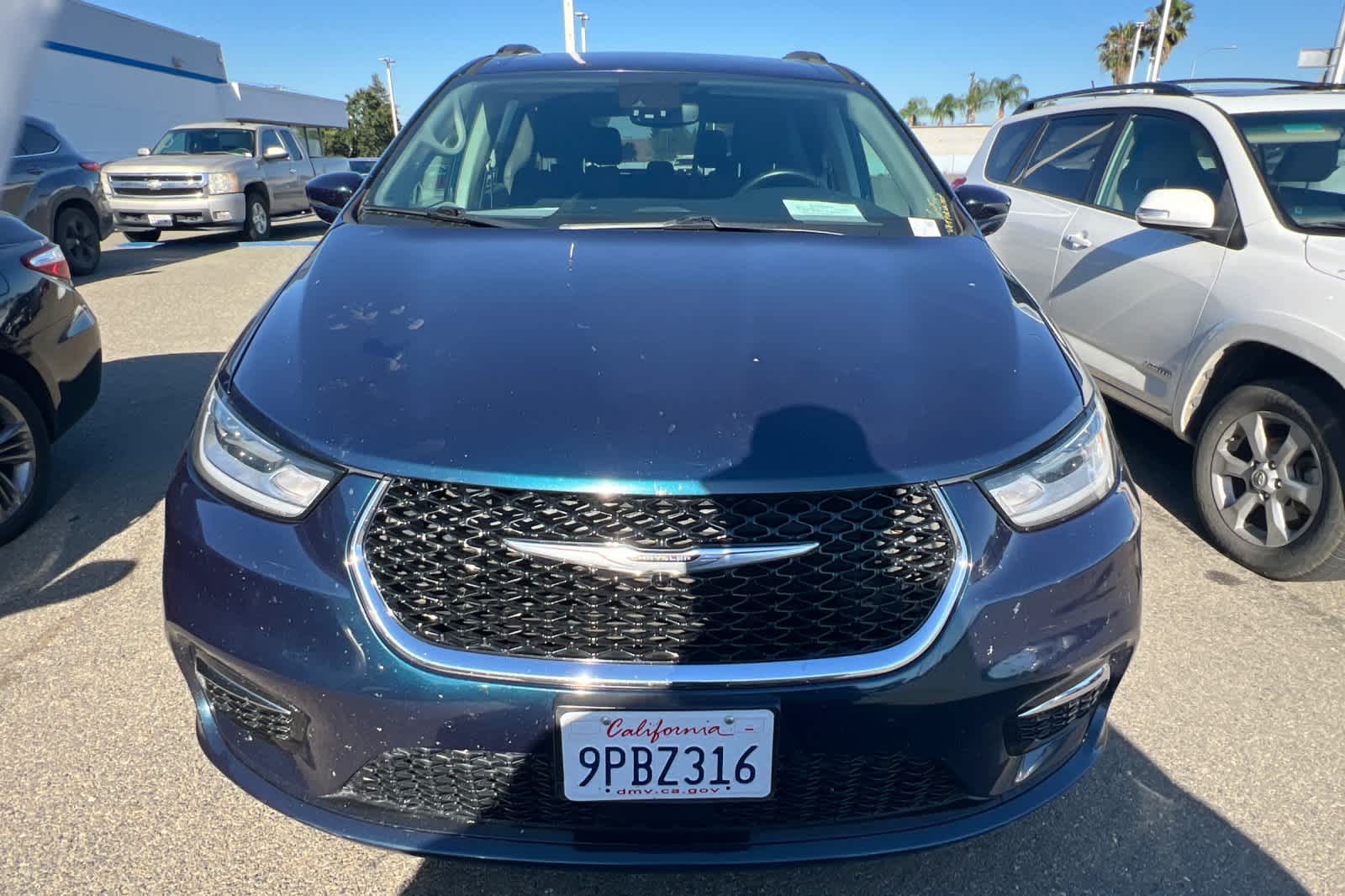 Thumbnail: 2021 Chrysler Pacifica - 2