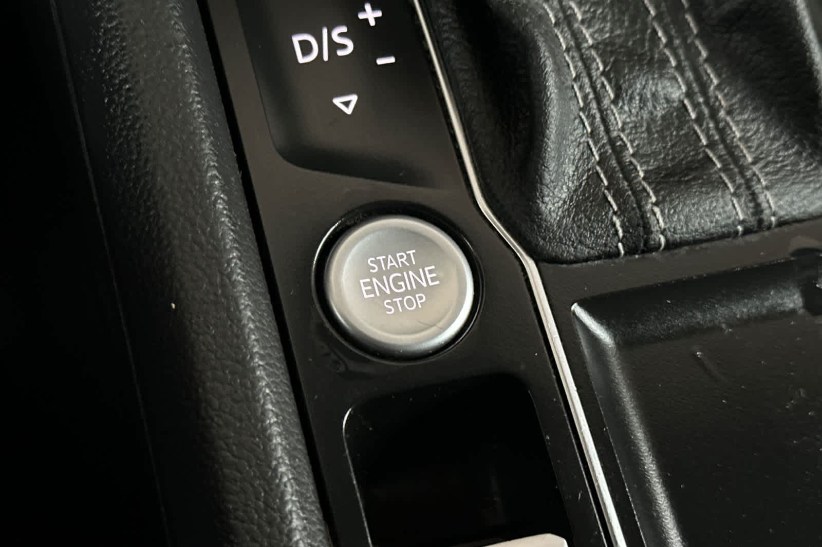 Thumbnail: 2021 Volkswagen Atlas - 24