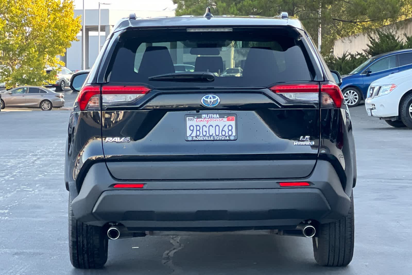 Thumbnail: 2022 Toyota RAV4 - 8