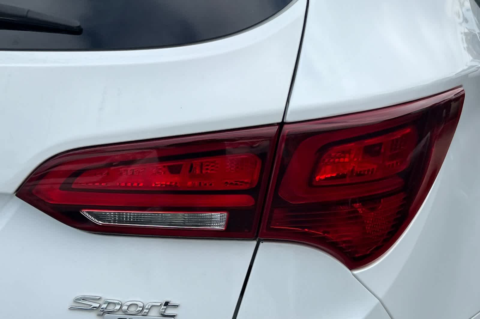 Thumbnail: 2018 Hyundai Santa Fe - 17