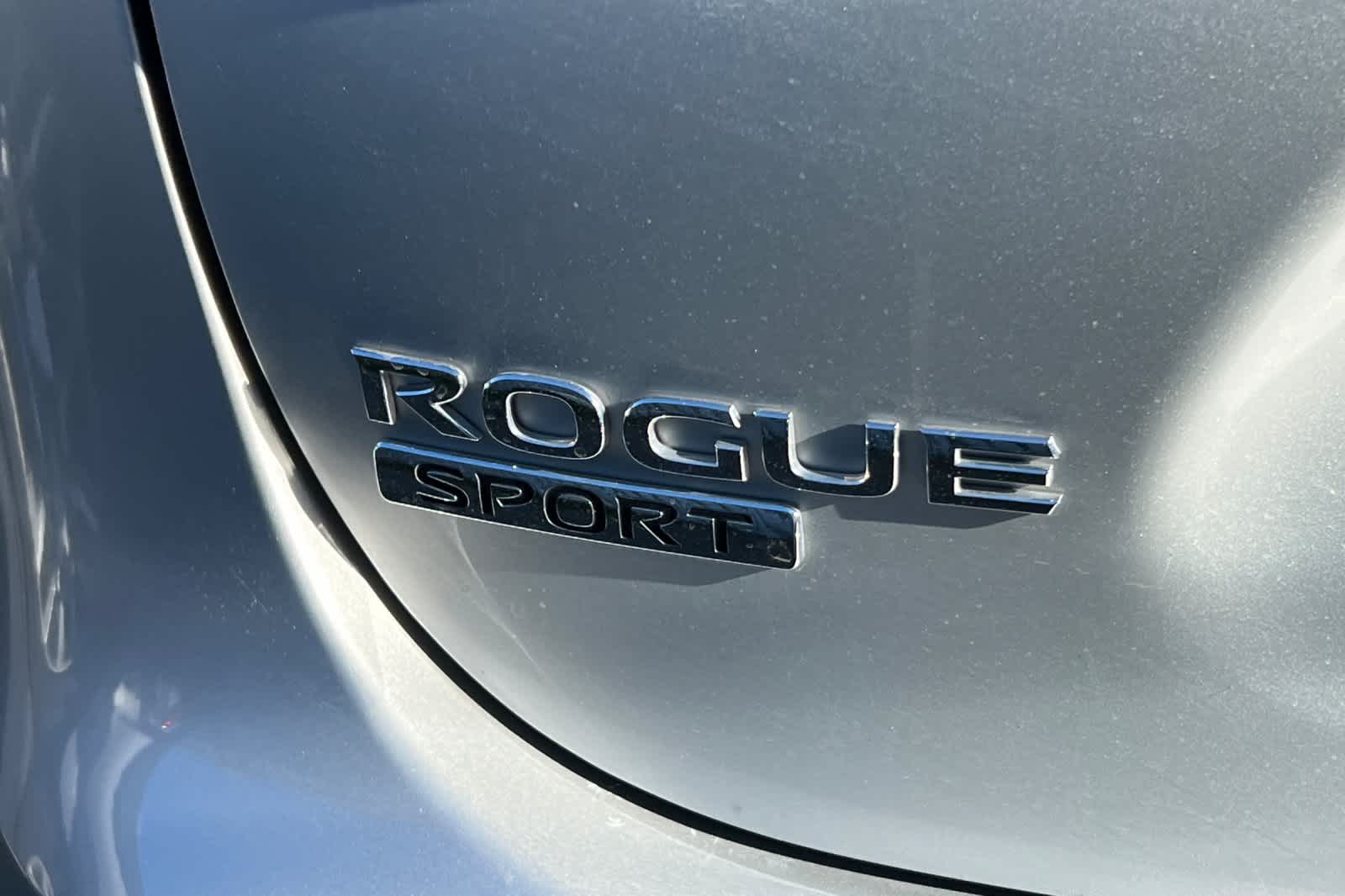 Thumbnail: 2021 Nissan Rogue Sport - 7