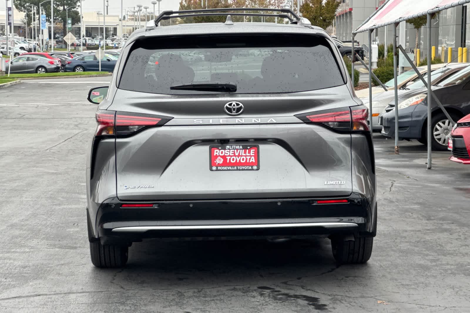 Thumbnail: 2026 Toyota Sienna - 7