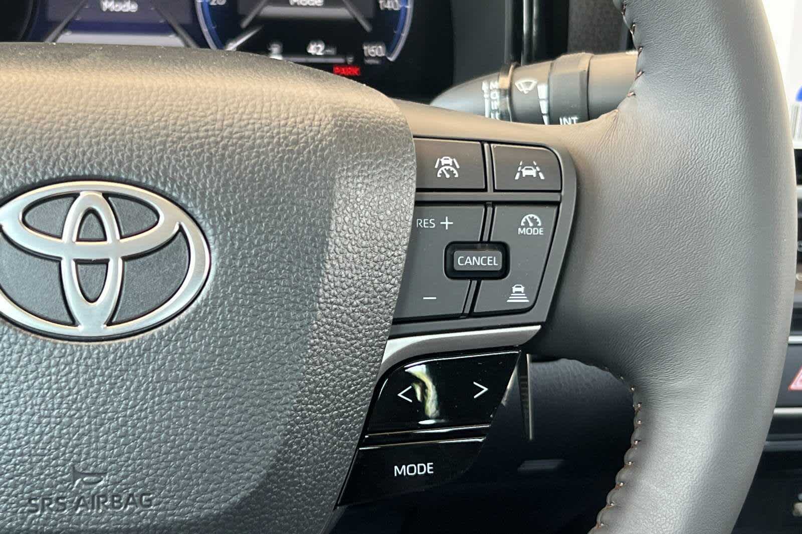 2025 Toyota Camry XLE 26