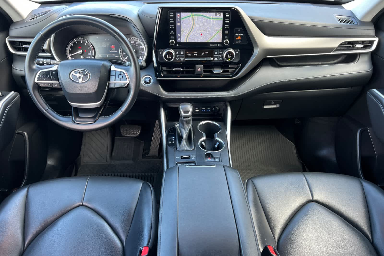 Thumbnail: 2022 Toyota Highlander - 3