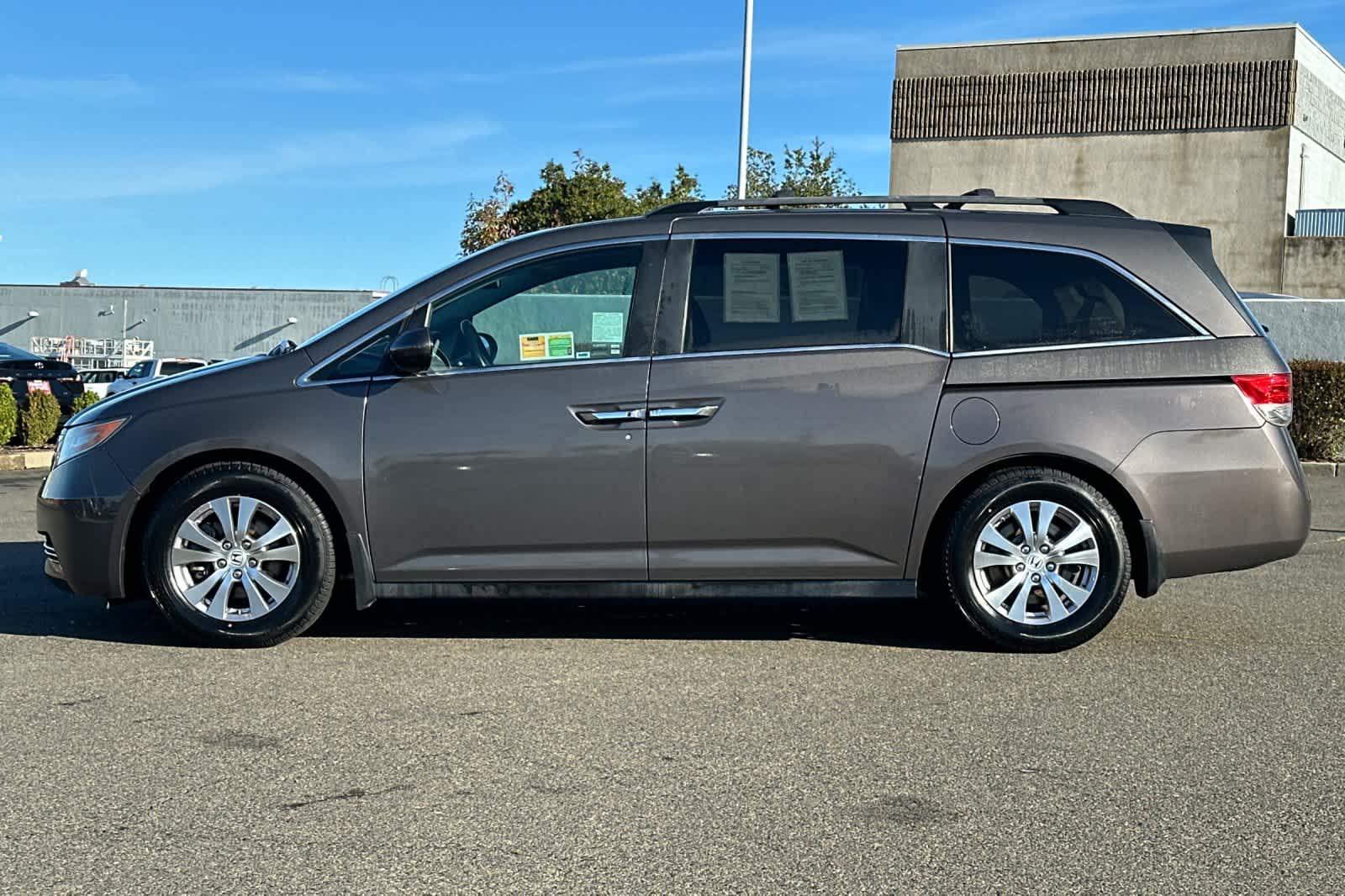 Thumbnail: 2014 Honda Odyssey - 9