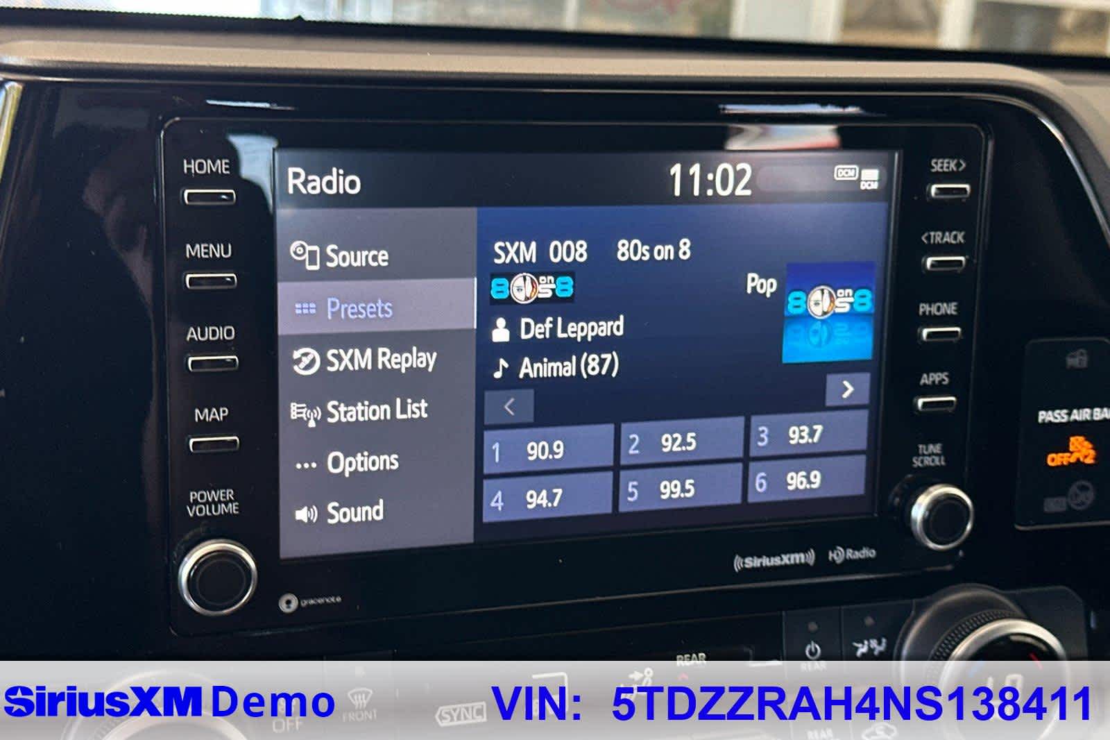 Thumbnail: 2022 Toyota Highlander - 33