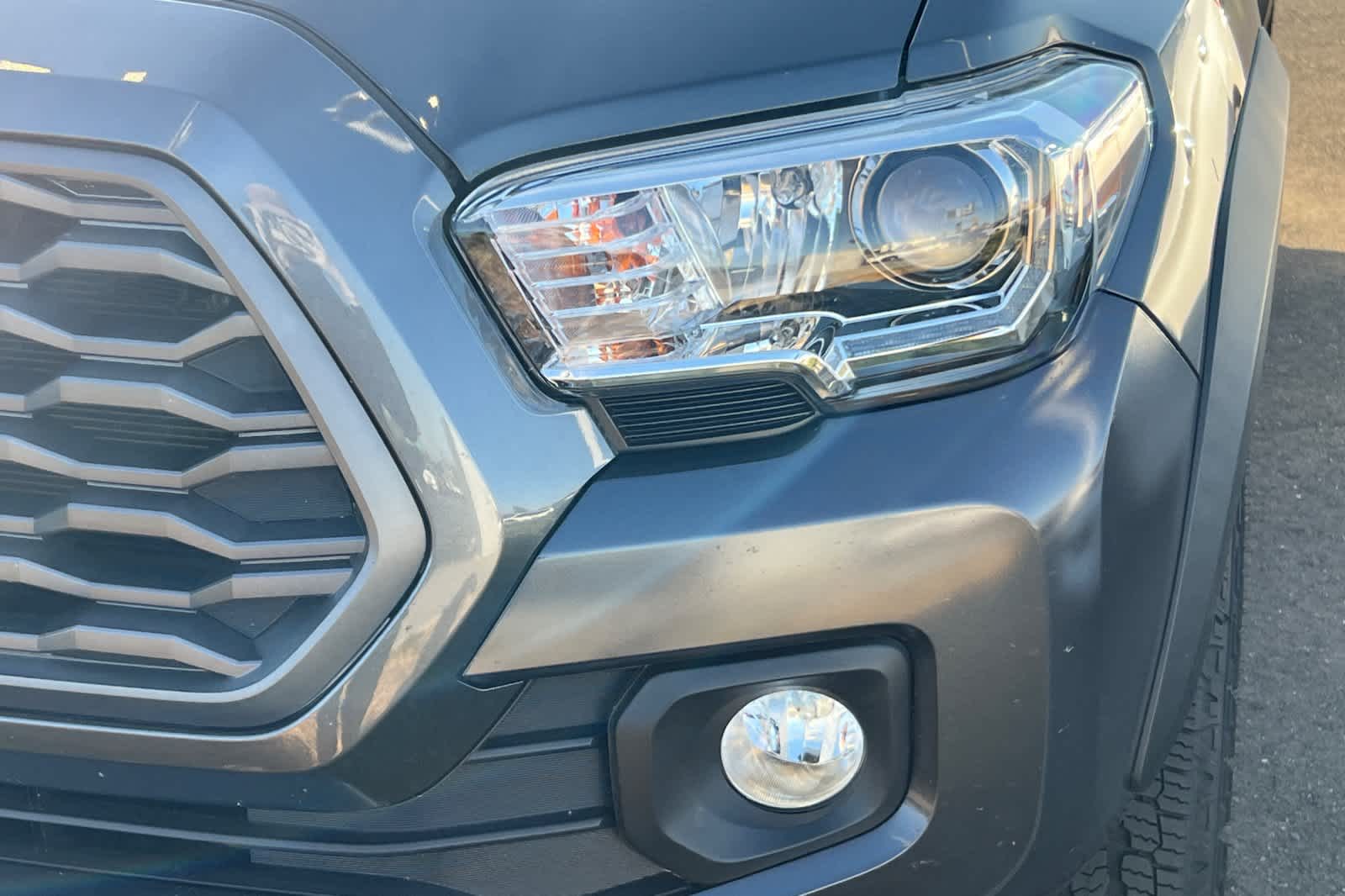 Thumbnail: 2022 Toyota Tacoma - 11