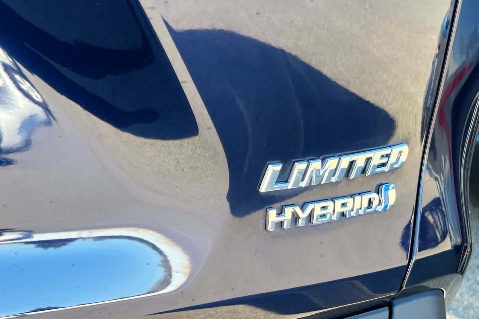 Thumbnail: 2019 Toyota RAV4 - 7