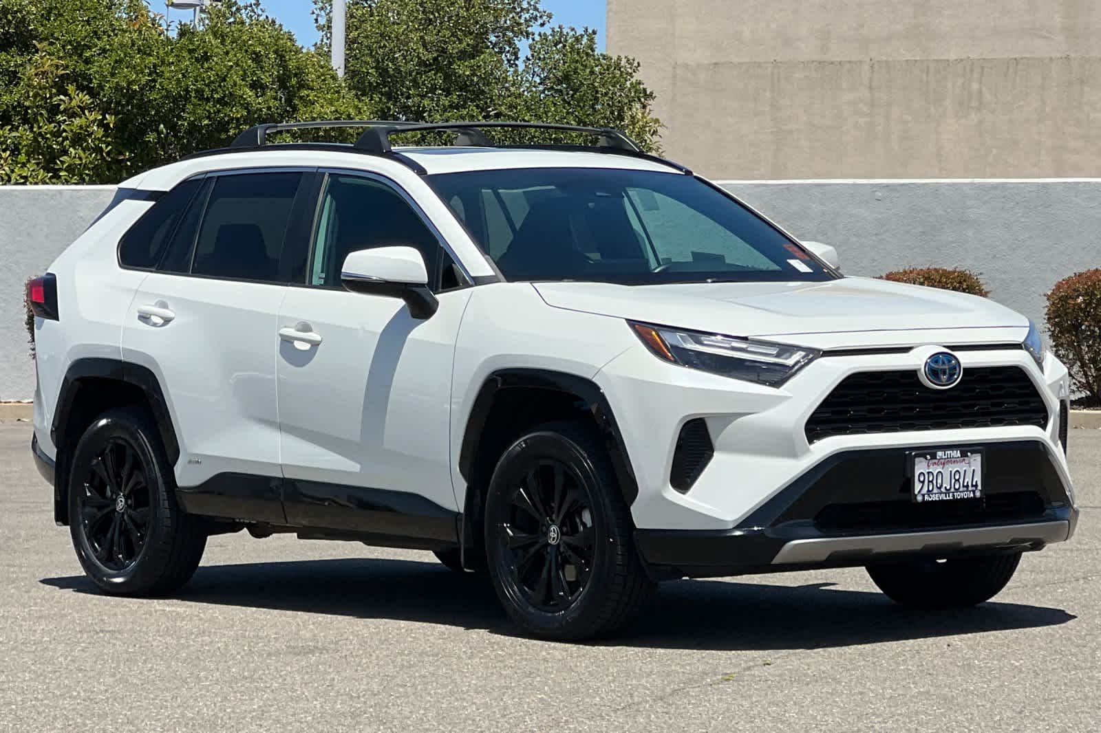 Thumbnail: 2022 Toyota RAV4 - 5