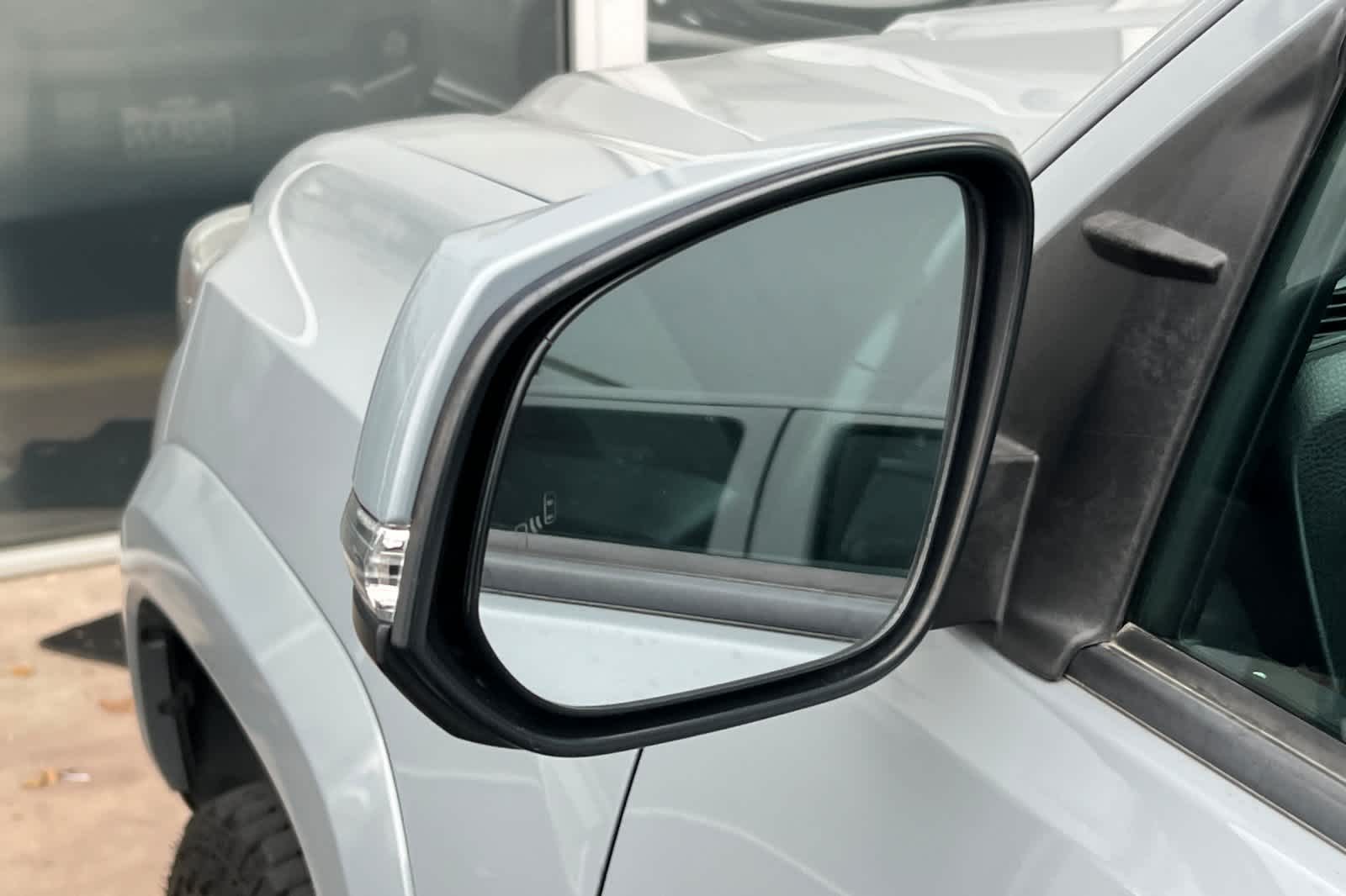 Thumbnail: 2020 Toyota Tacoma - 22