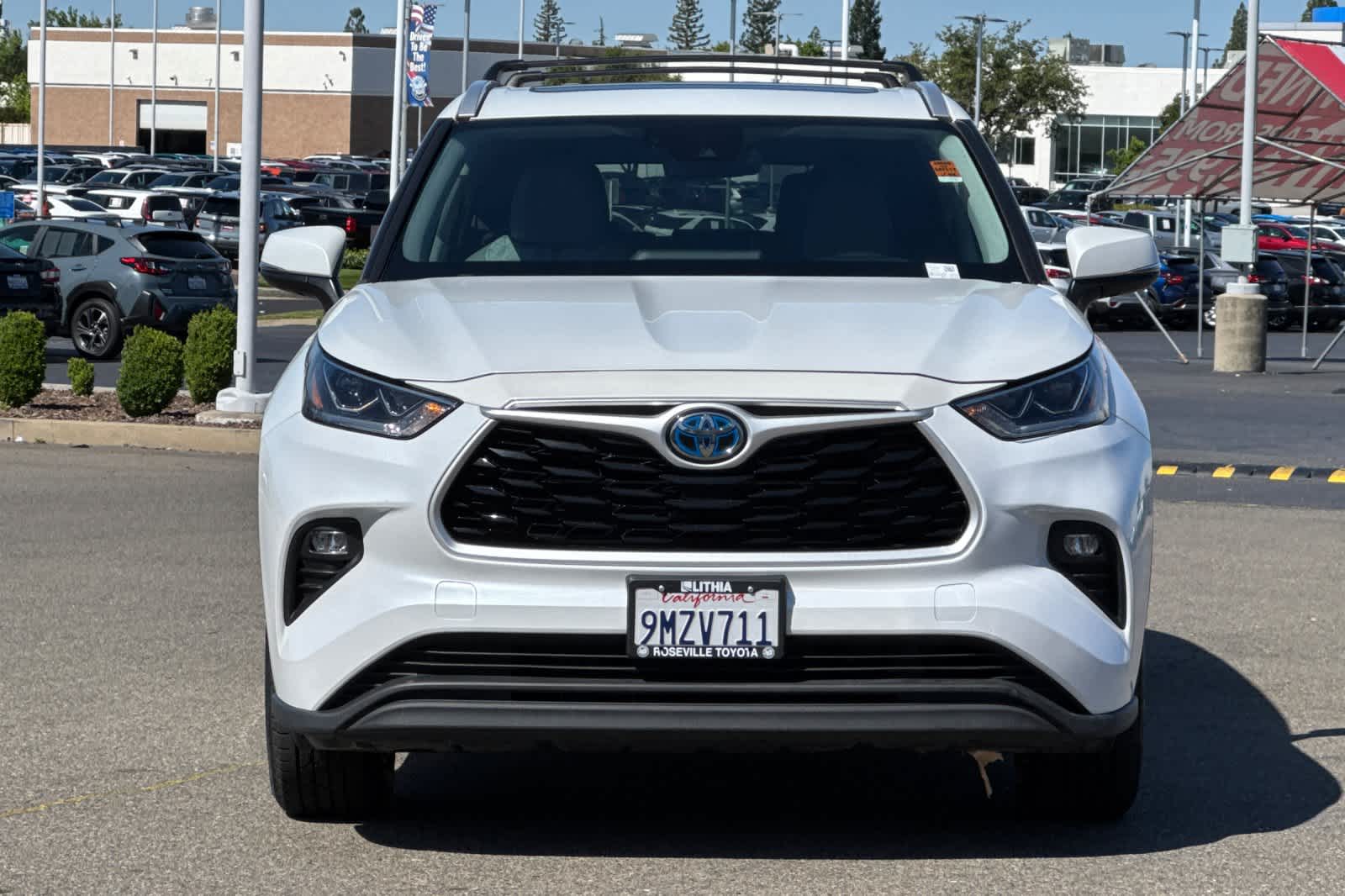 Thumbnail: 2022 Toyota Highlander - 10