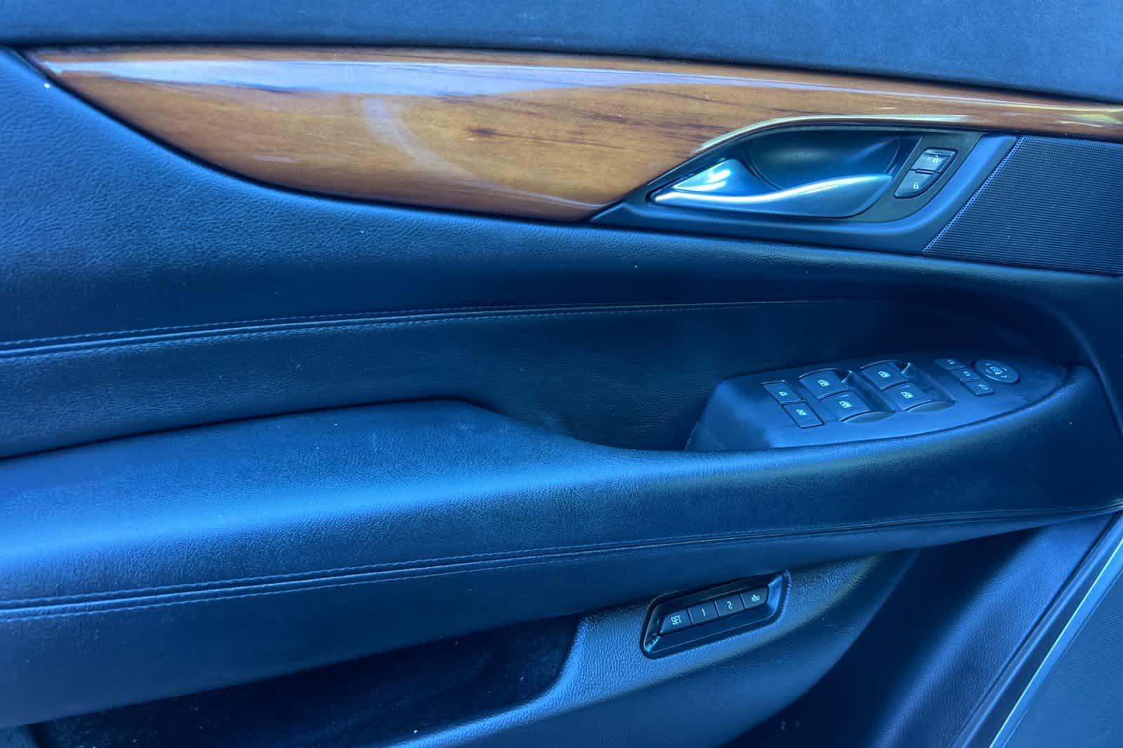 Thumbnail: 2017 Cadillac Escalade - 12