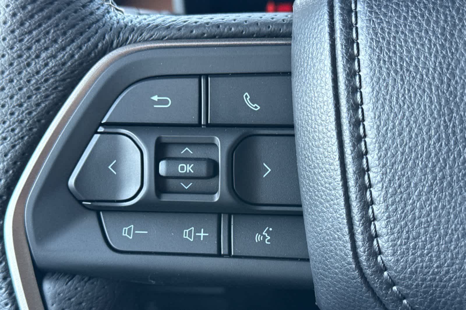 Thumbnail: 2026 Toyota Tundra - 25