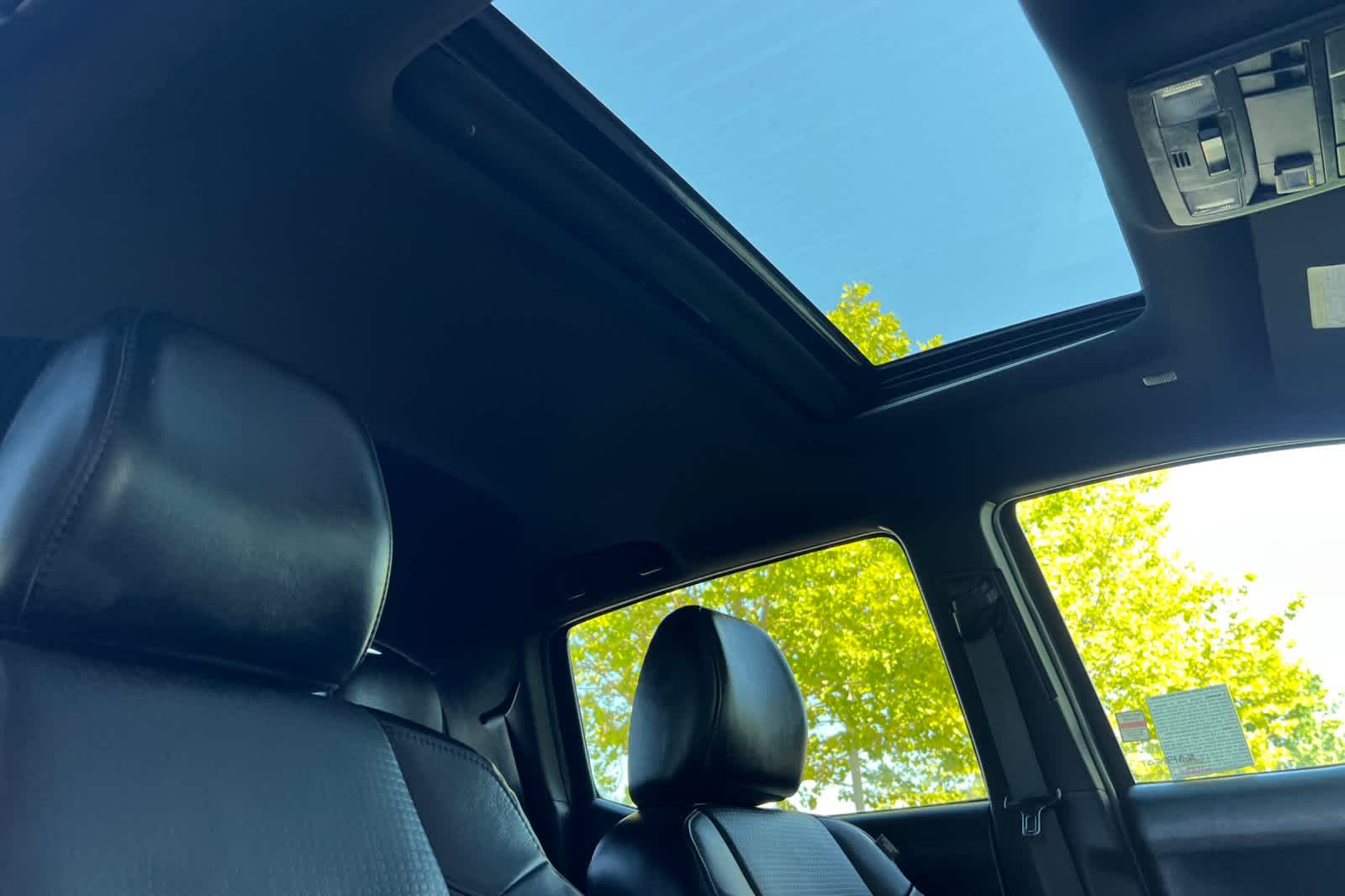 Thumbnail: 2021 Toyota Tacoma - 16