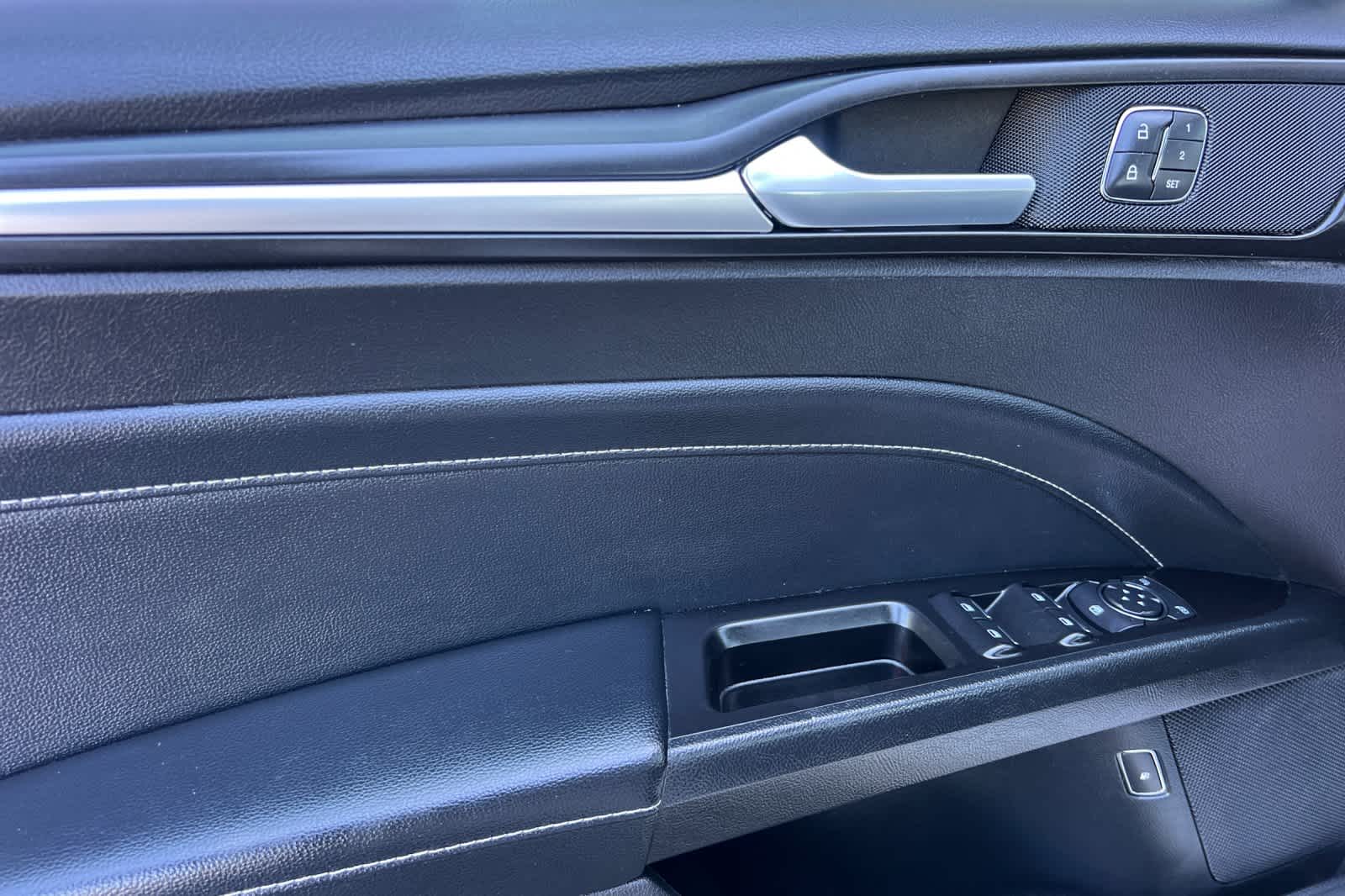 Thumbnail: 2019 Ford Fusion - 12