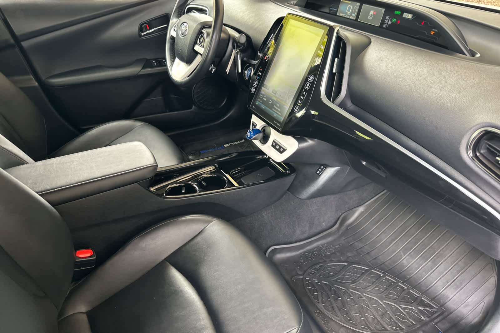 Thumbnail: 2017 Toyota Prius Prime - 17