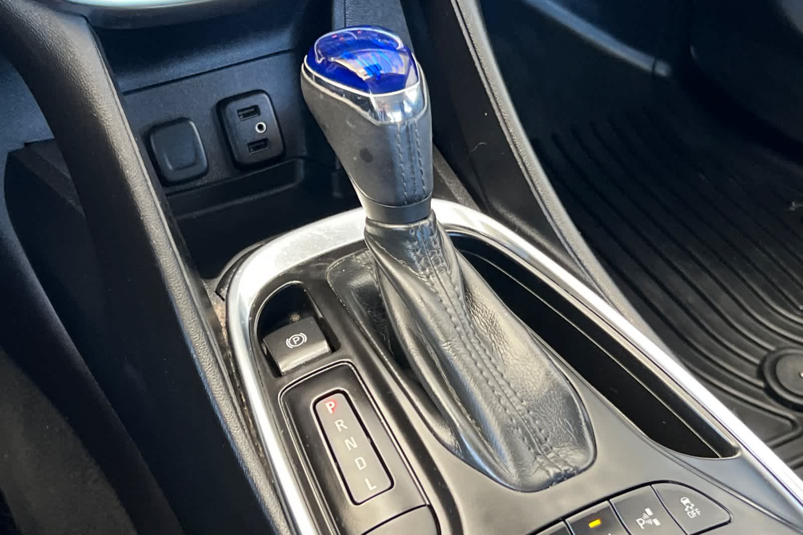 Thumbnail: 2017 Chevrolet Volt - 24