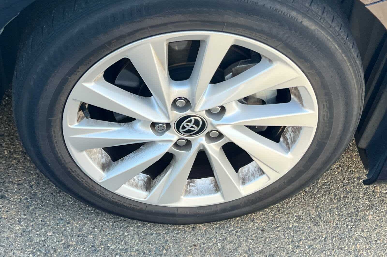 2021 Toyota Camry LE 12