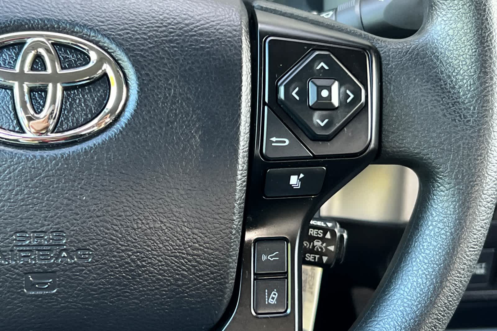 Thumbnail: 2022 Toyota Tacoma - 24