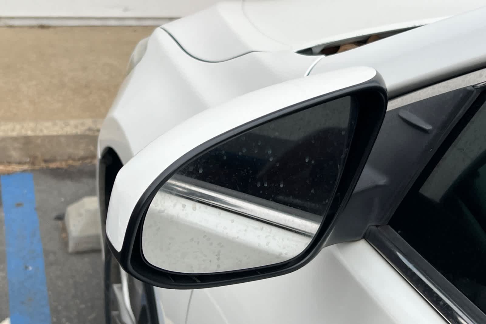 Thumbnail: 2016 Toyota Camry - 19