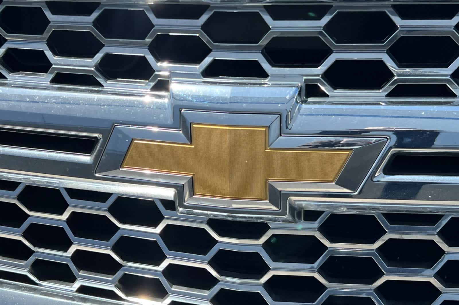 Thumbnail: 2015 Chevrolet Silverado 1500 - 13