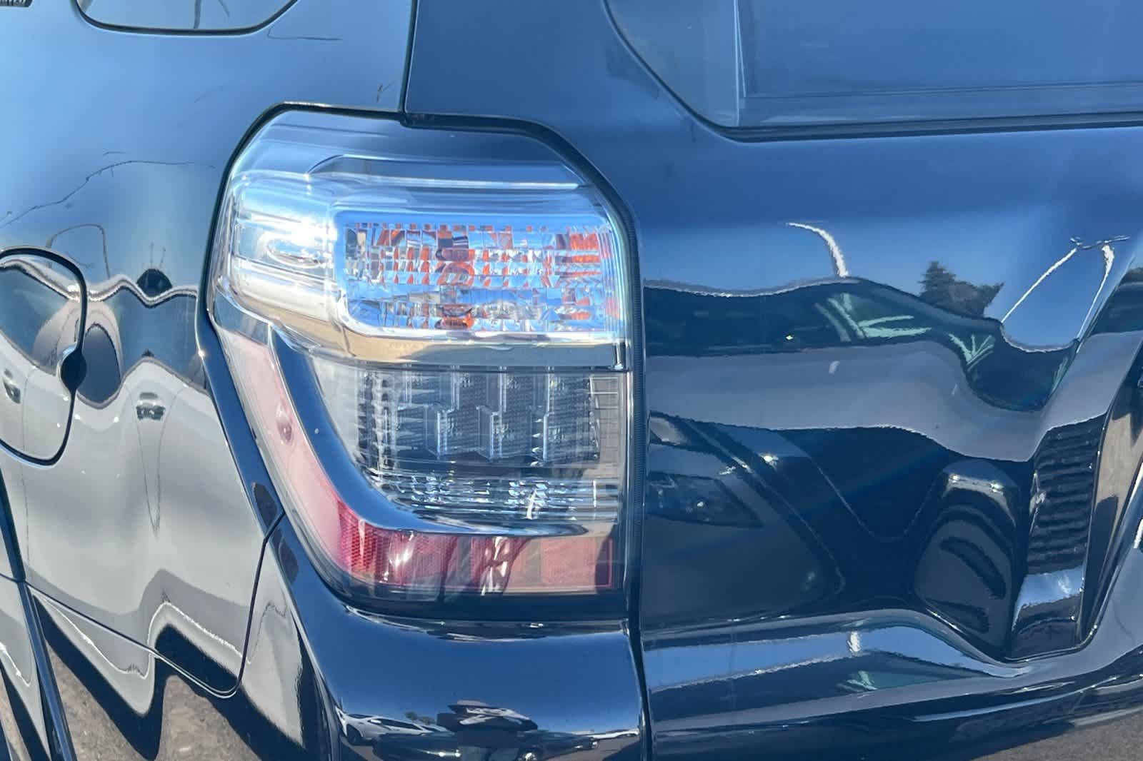 Thumbnail: 2020 Toyota 4Runner - 15