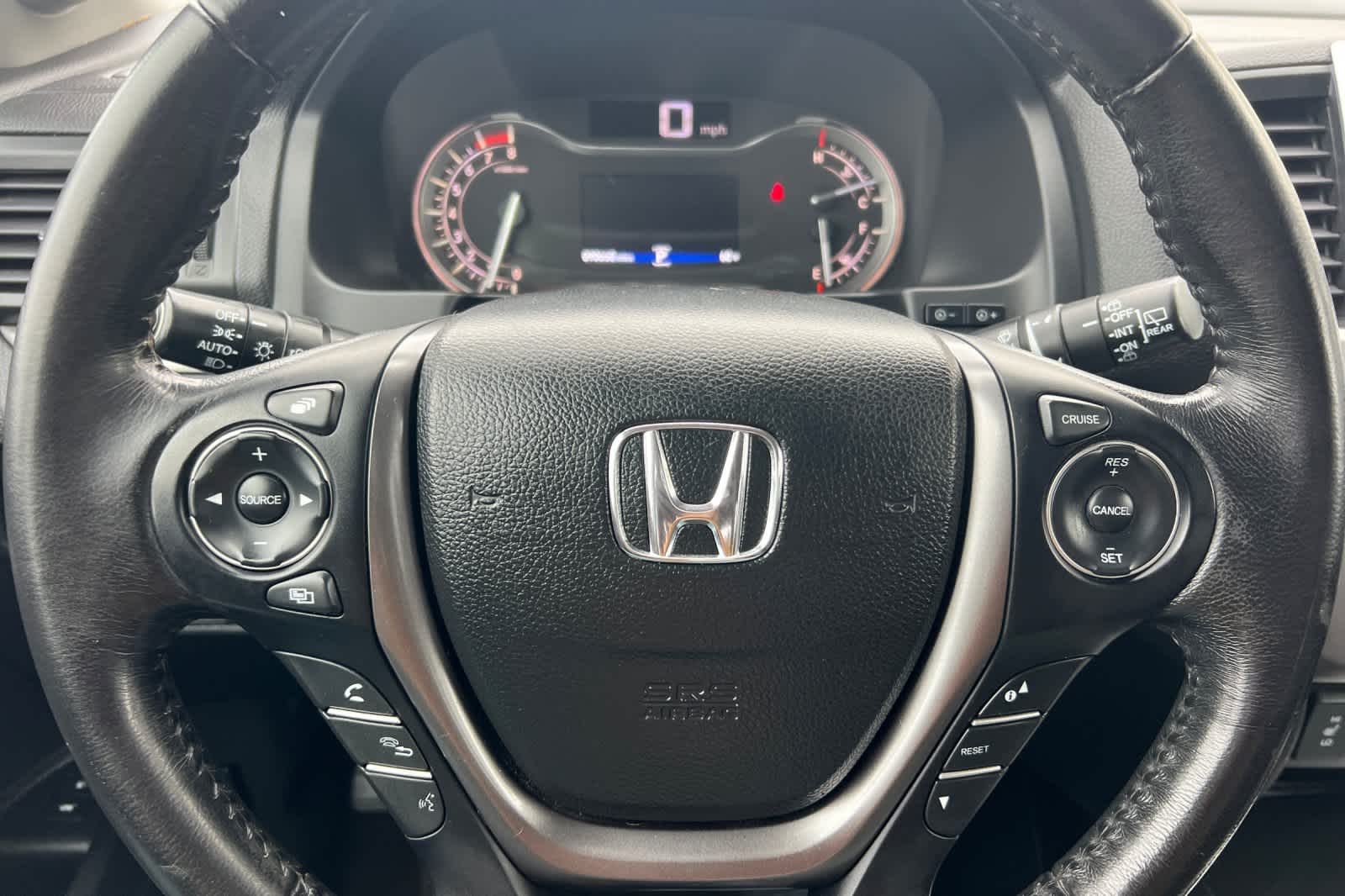 Thumbnail: 2016 Honda Pilot - 26