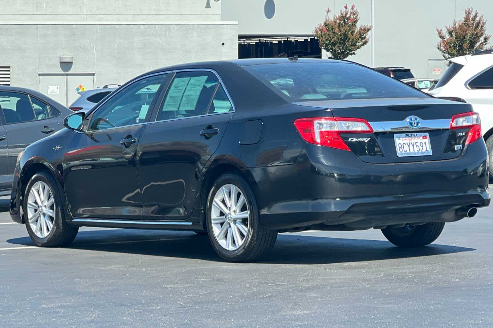 Thumbnail: 2014 Toyota Camry - 7