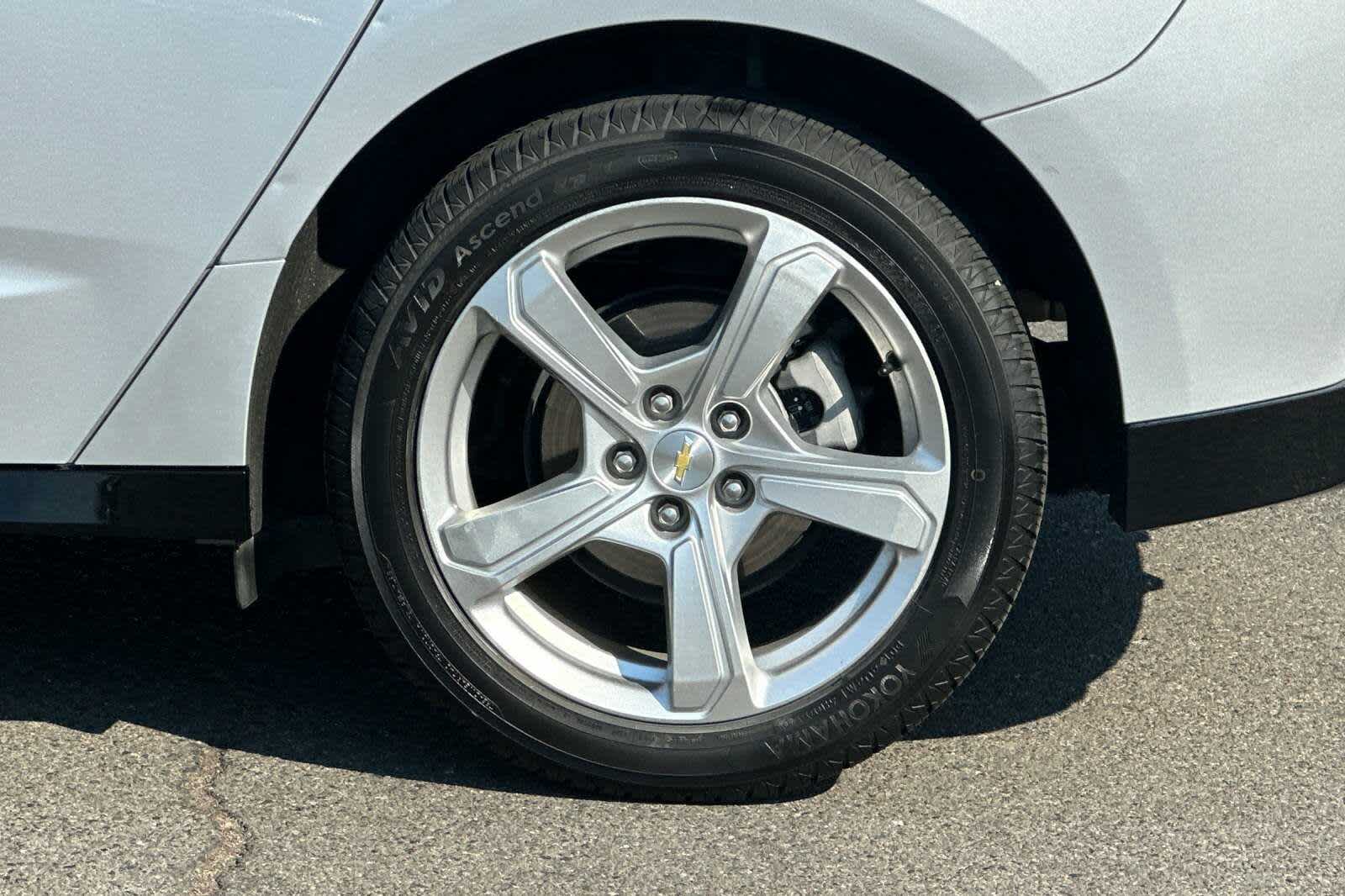 Thumbnail: 2017 Chevrolet Volt - 31