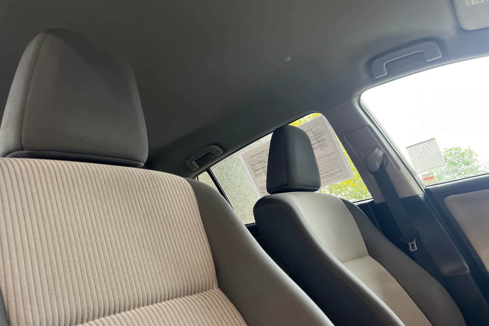 Thumbnail: 2015 Toyota RAV4 - 17