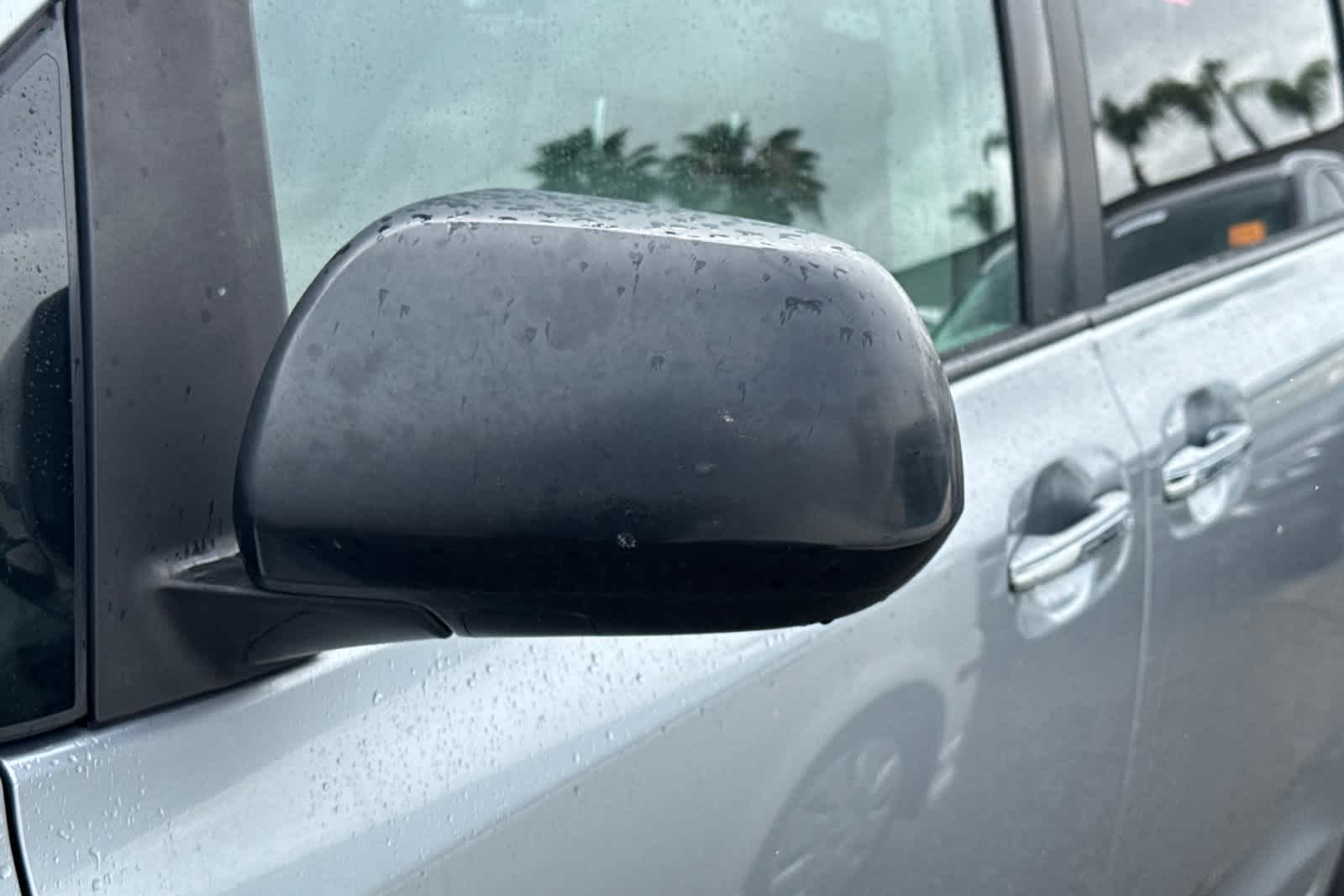 Thumbnail: 2011 Toyota Sienna - 21