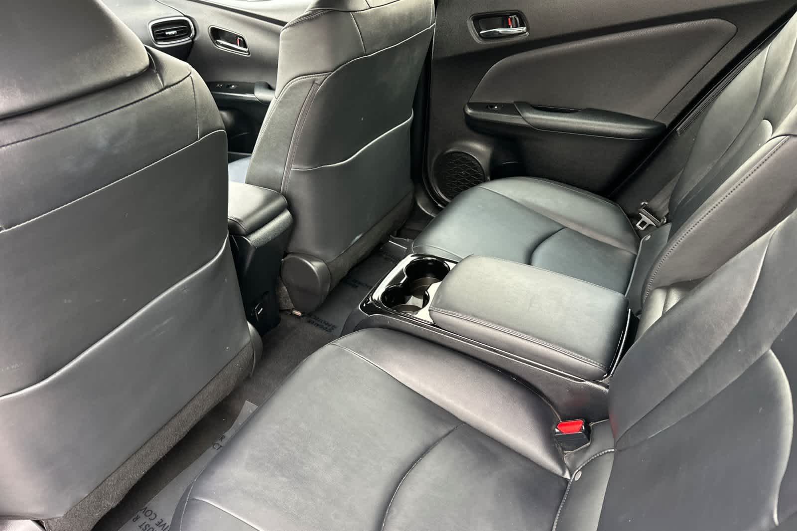 Thumbnail: 2017 Toyota Prius Prime - 4