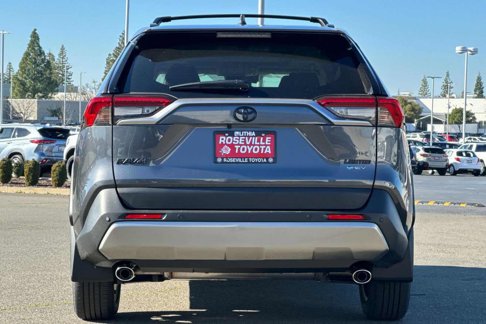 Thumbnail: 2025 Toyota RAV4 - 5