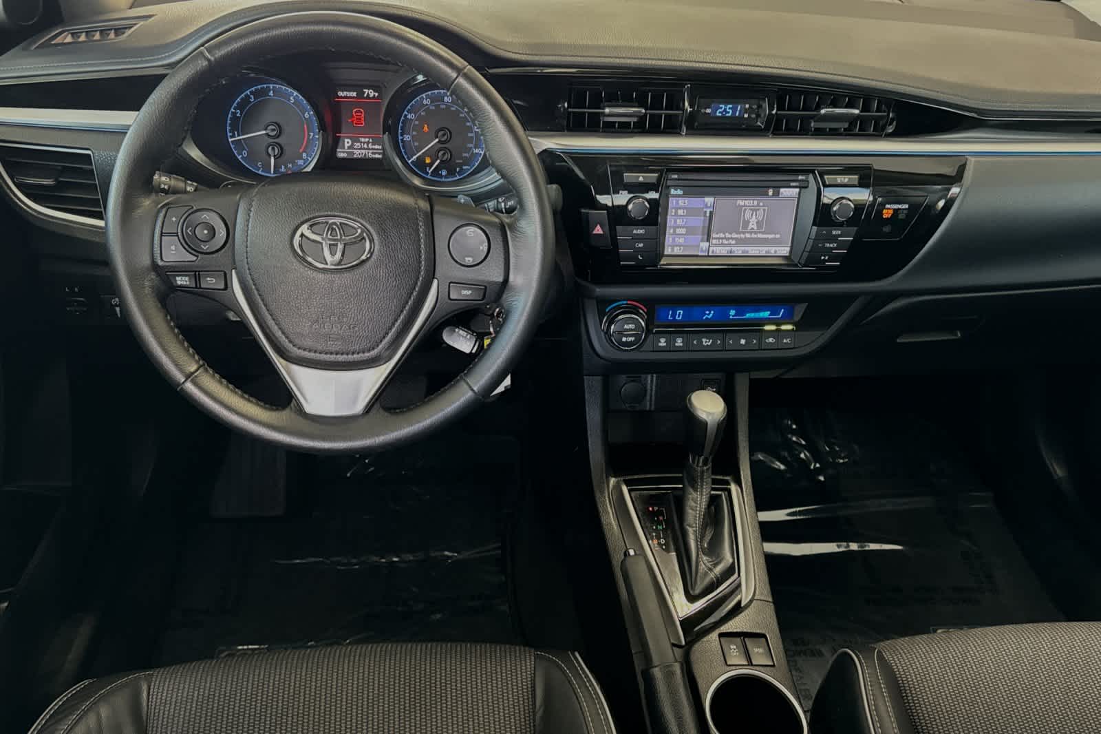 2016 Toyota Corolla S 14