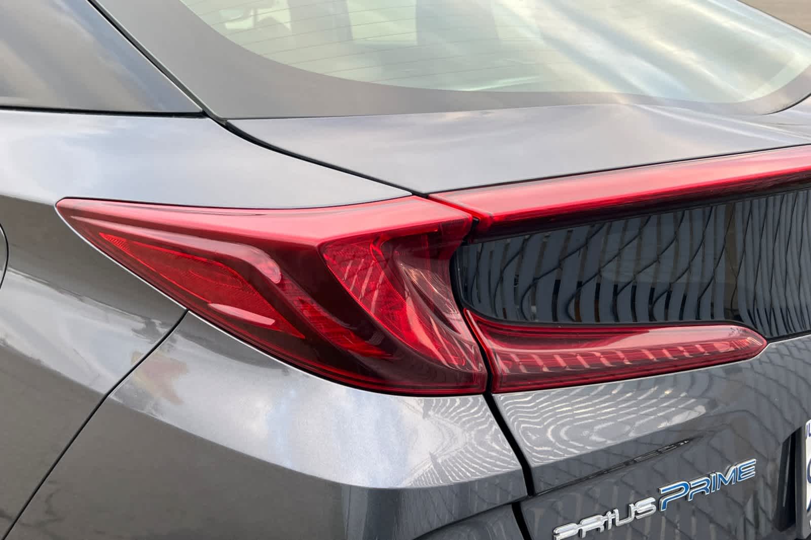 Thumbnail: 2021 Toyota Prius Prime - 14